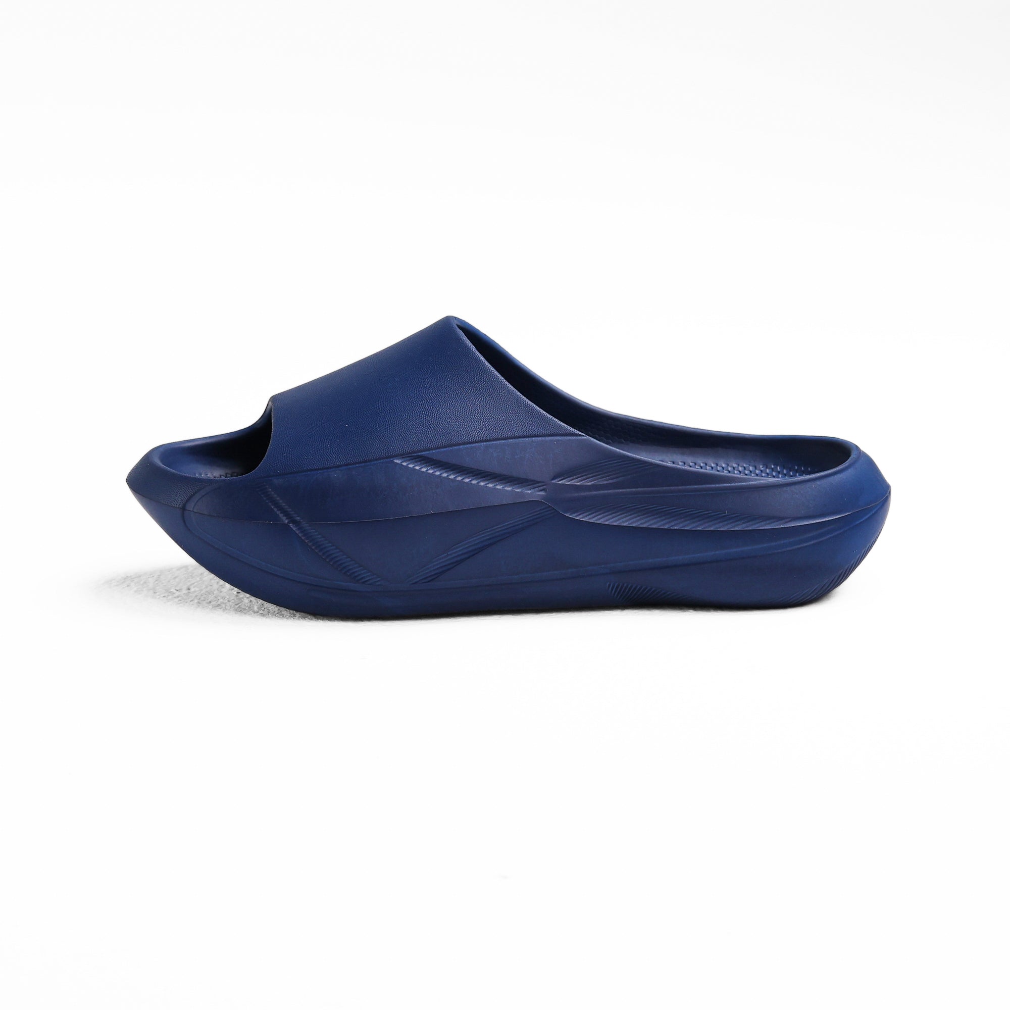Navy One-Piece Molded Yacht Slide - شريحة يخت مصبوبة من قطعة واحدة باللون البحري 