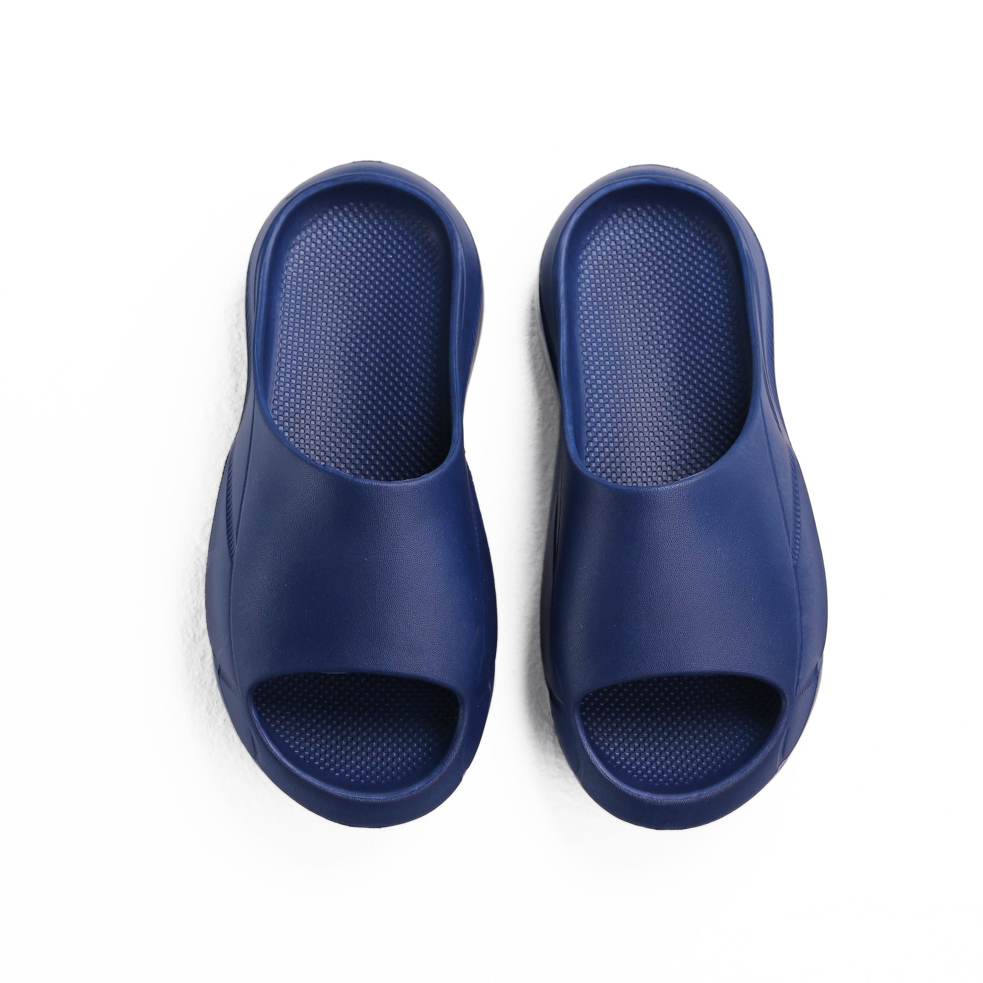 Navy One-Piece Molded Yacht Slide - شريحة يخت مصبوبة من قطعة واحدة باللون البحري 