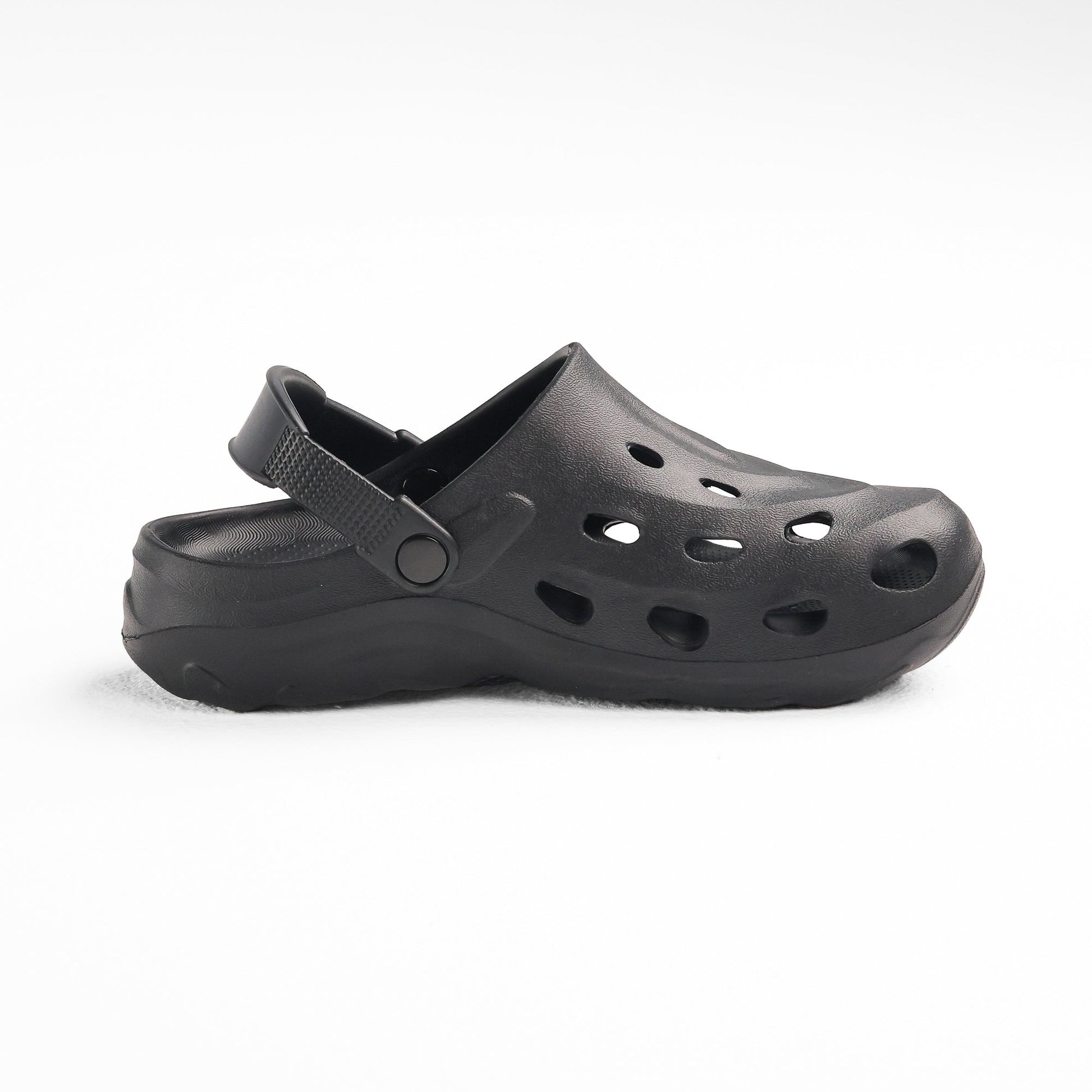 Black Perforated Tank Clog - سد خزان مثقب باللون الأسود 