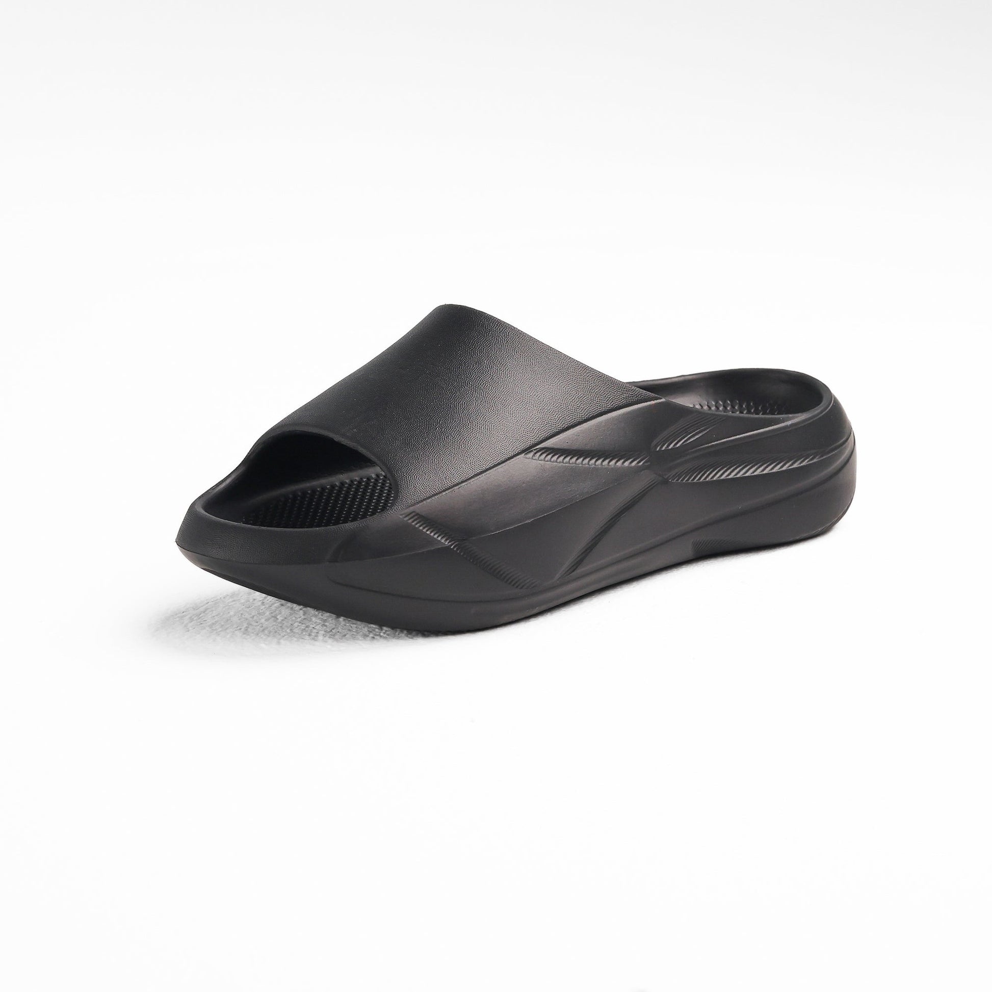 Black One-Piece Molded Yacht Slide - شريحة يخت مصبوبة من قطعة واحدة باللون الأسود 