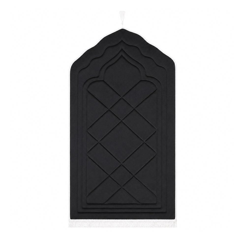Padded prayer rug with mihrab - Al Rayyan
