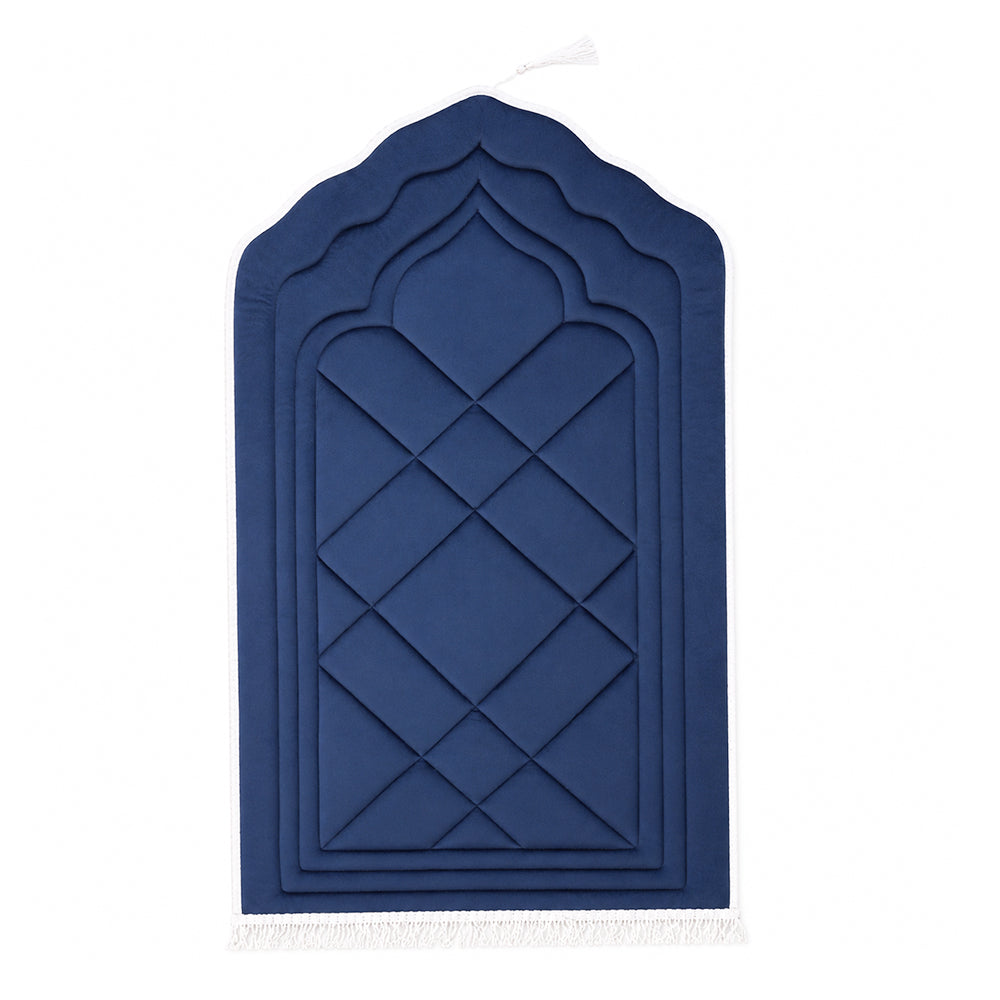 Padded prayer rug with mihrab - Al Rayyan