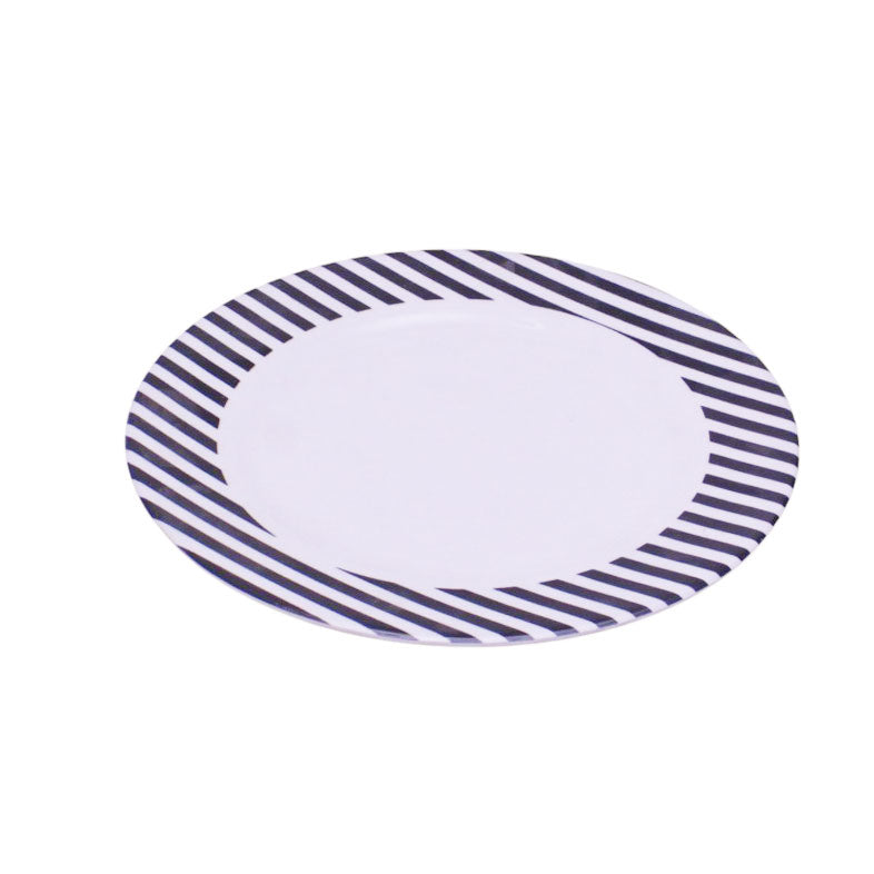 Small flat plate with patterns