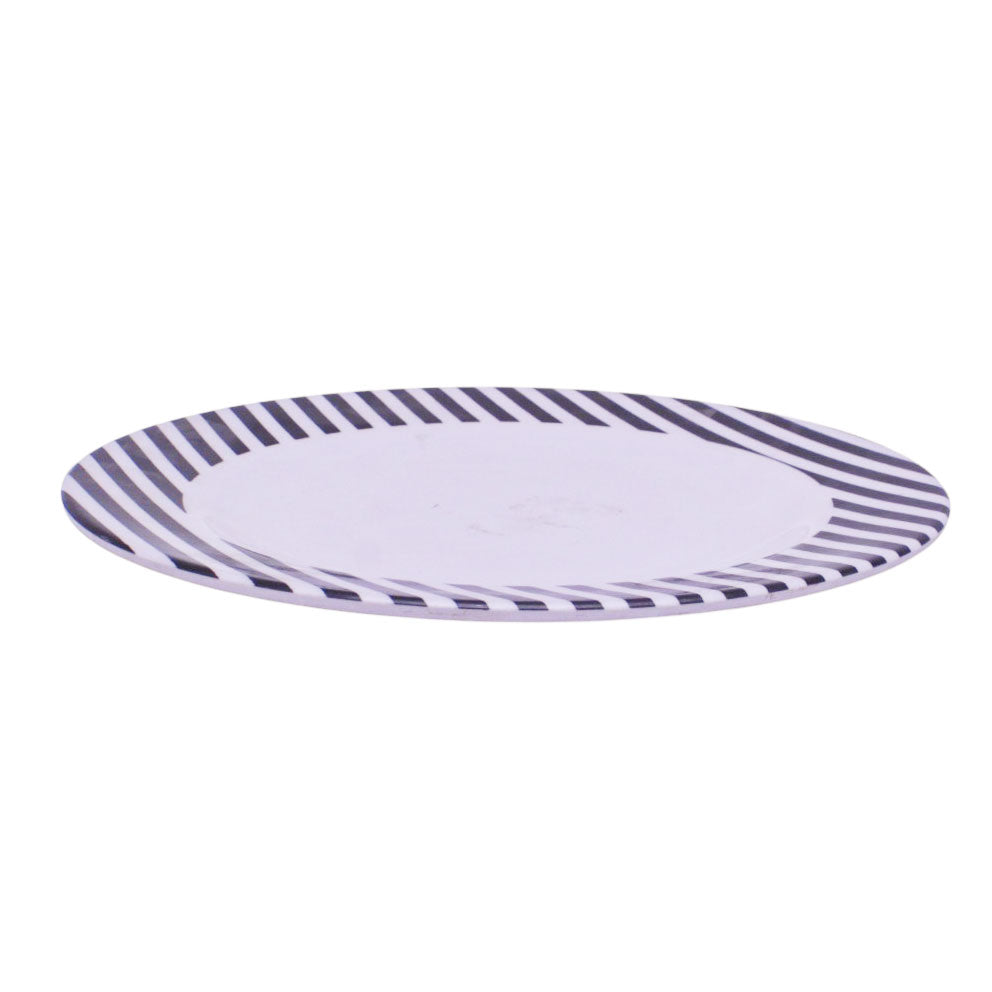 Small flat plate with patterns