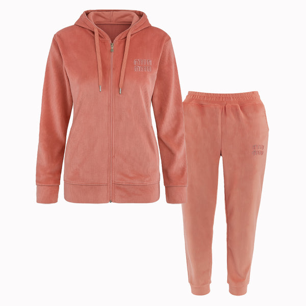 بيجامة حريمي شتوي ليمار كابتشو سوستة موديل 3083