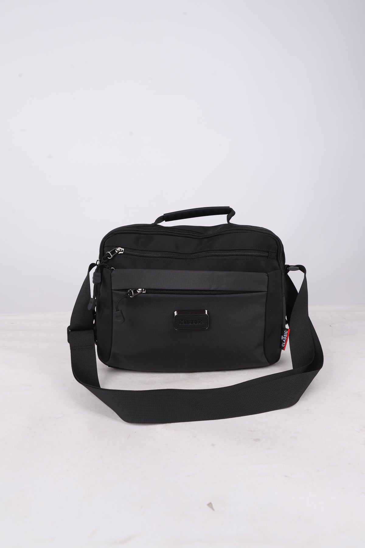 شنطة تحصيل ووتر بروف AA CLASSIC موديل 490