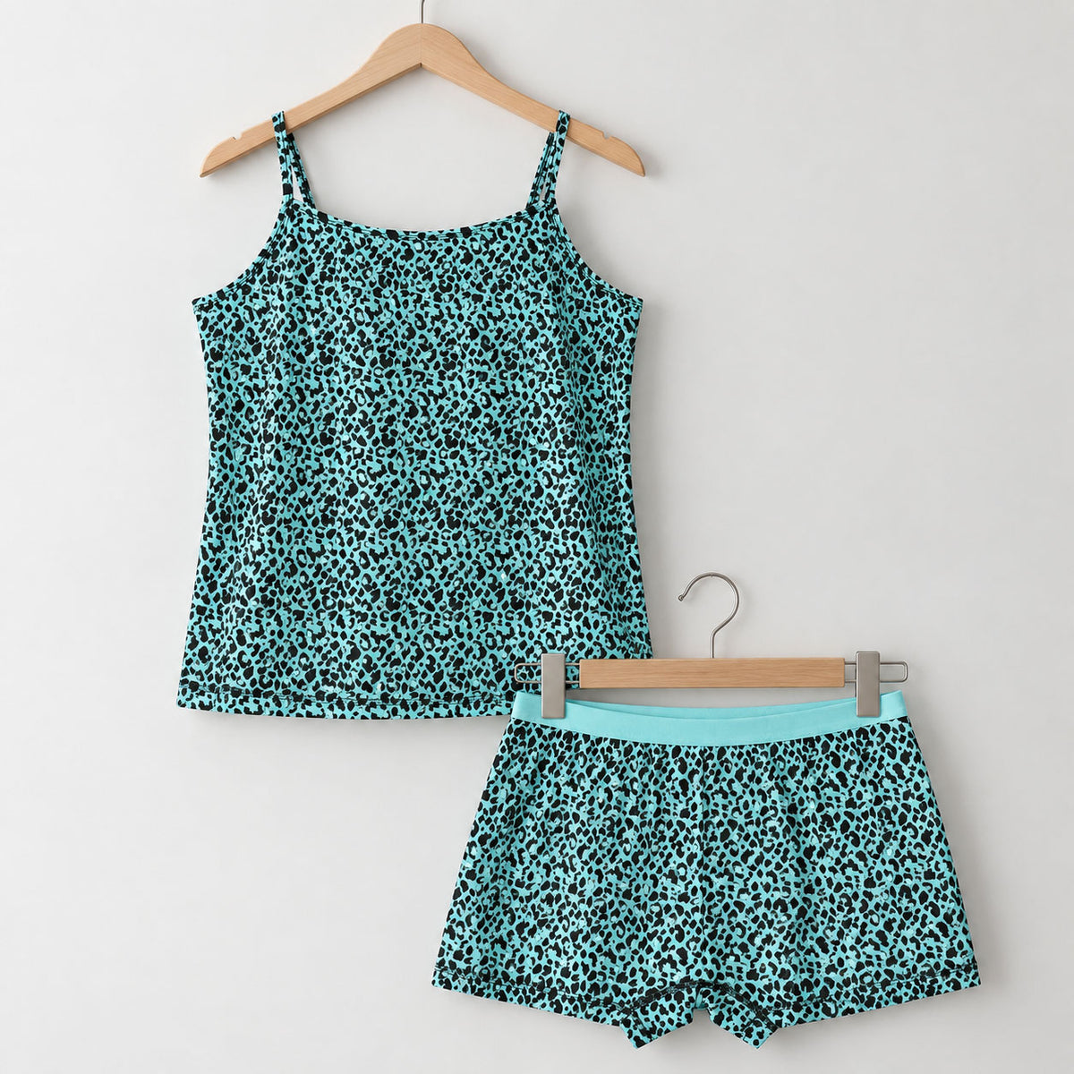 طقم هوت شورت حريمي قطن موجو متعدد الالوان مشجر
